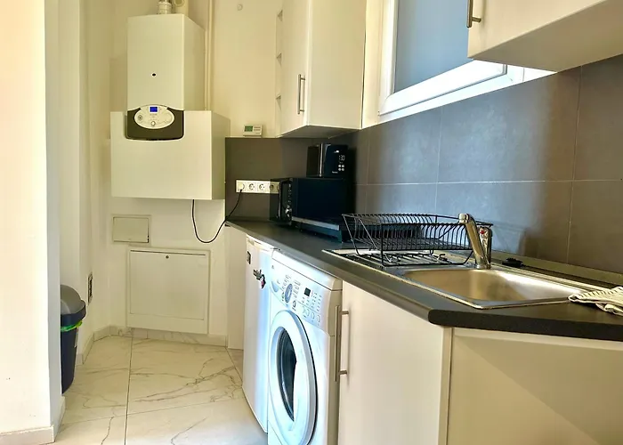 Deluxe 2-bedroom With Sauna And Ac