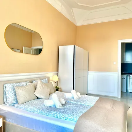 Deluxe 2-bedroom With Sauna And Ac アパート *