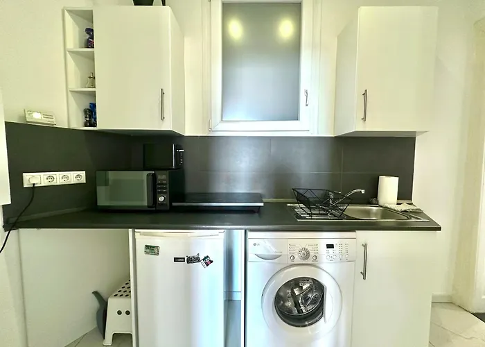 Апартаменты Deluxe 2-bedroom With Sauna And Ac