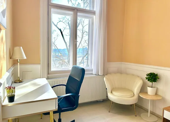Deluxe 2-bedroom With Sauna And Ac Апартаменты Будапешт